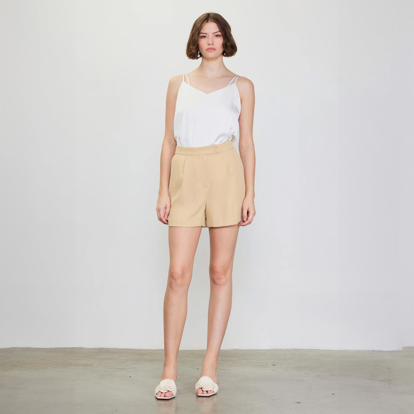 Tailored Shorts in Latte