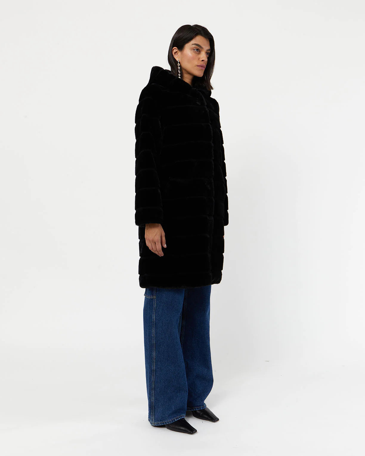 Celina Faux Fur Coat in Noir