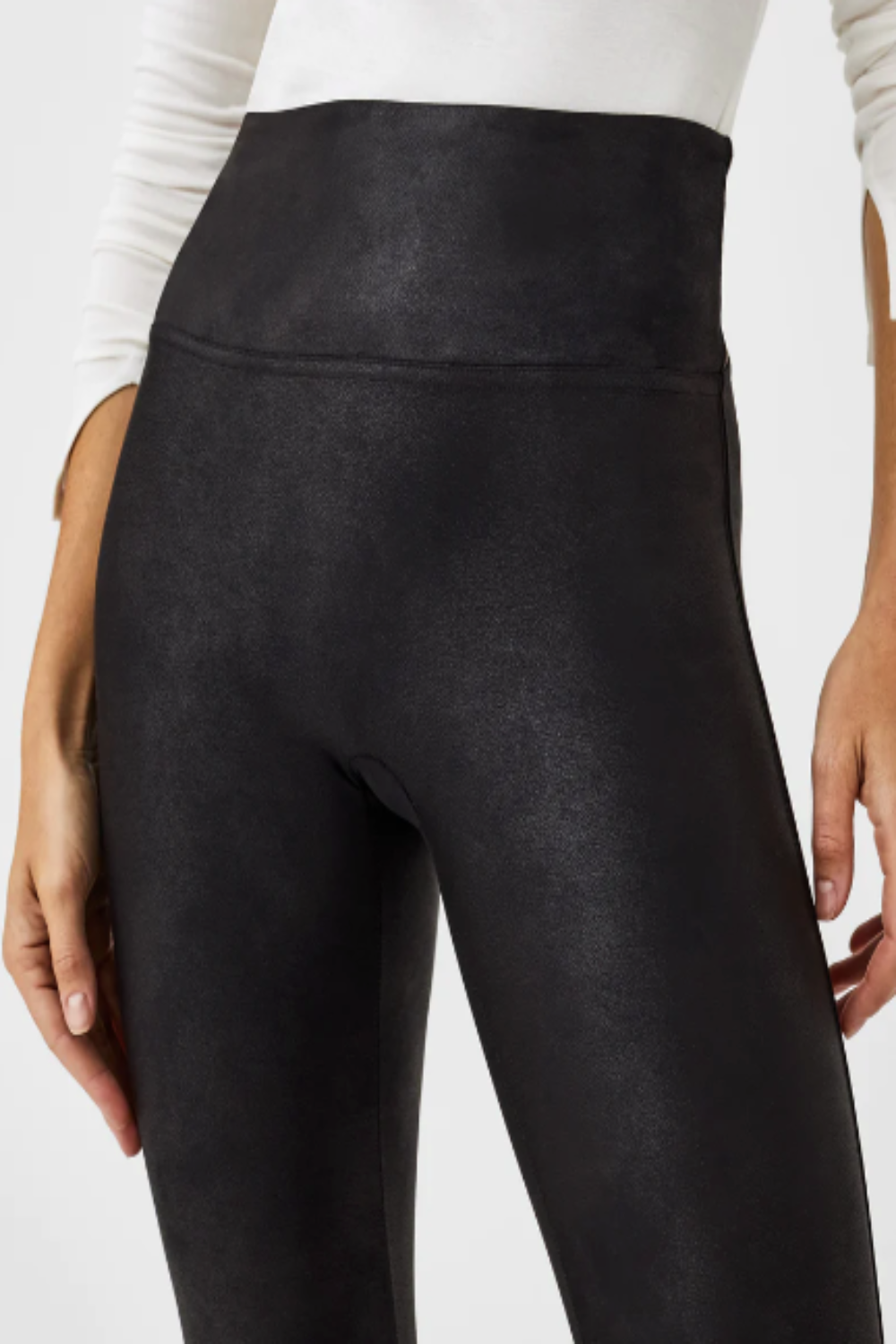 NWOT fleece lined vegan leather legging black Size XS