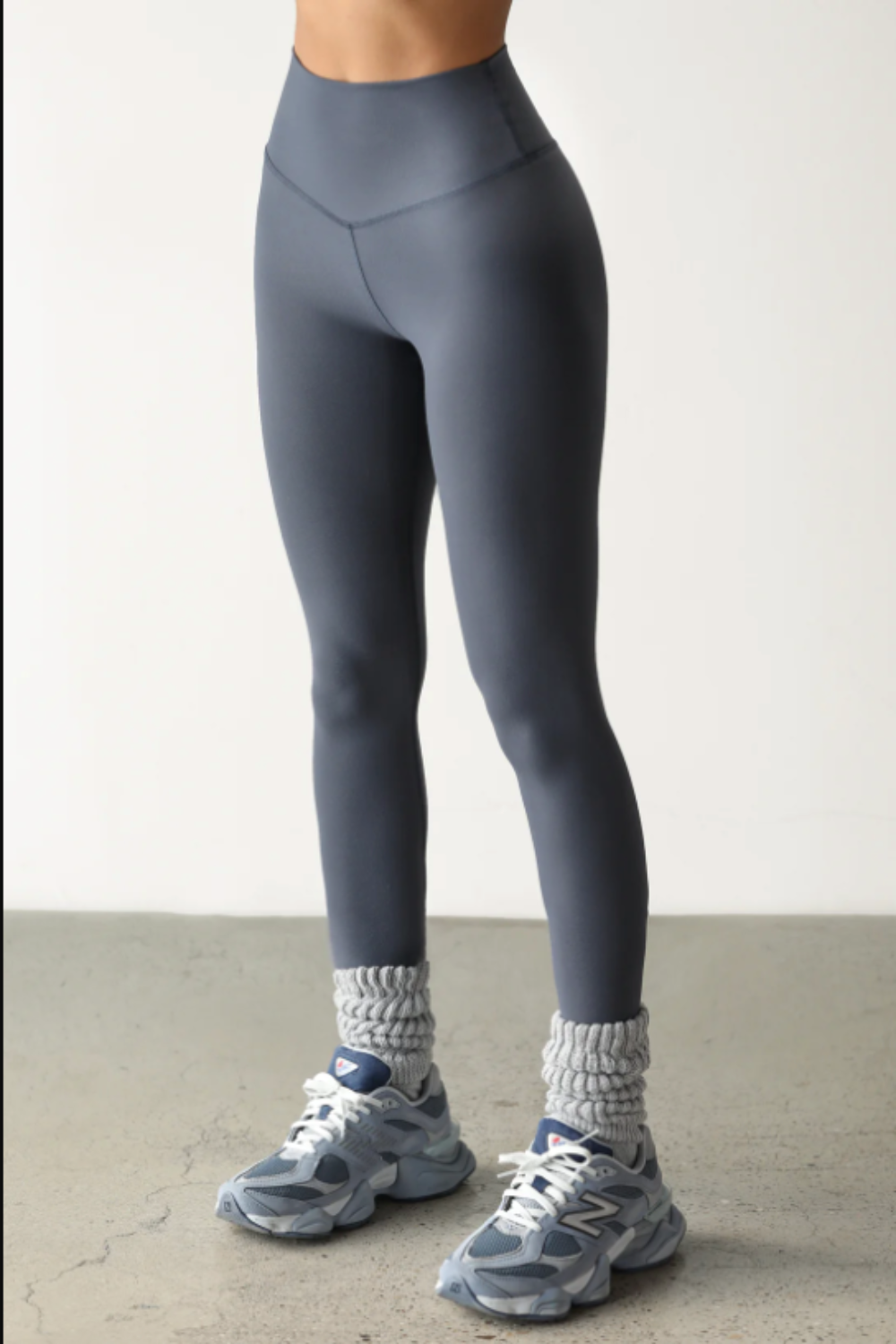 Second Skin Legging in Sueded Navy – Research and Design