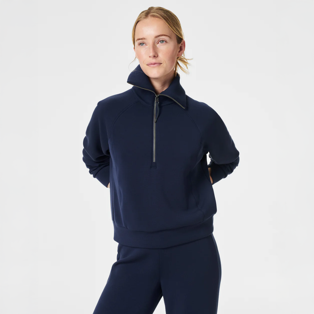 Airessentials Half Zip in Timeless Navy