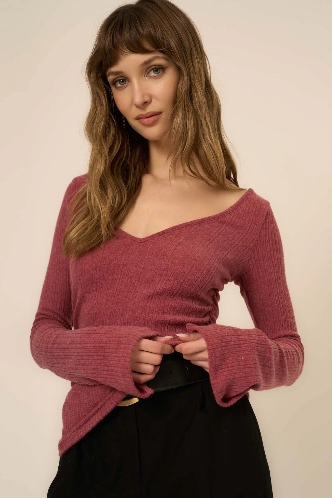 Opal Ruched Side V-neck merlot