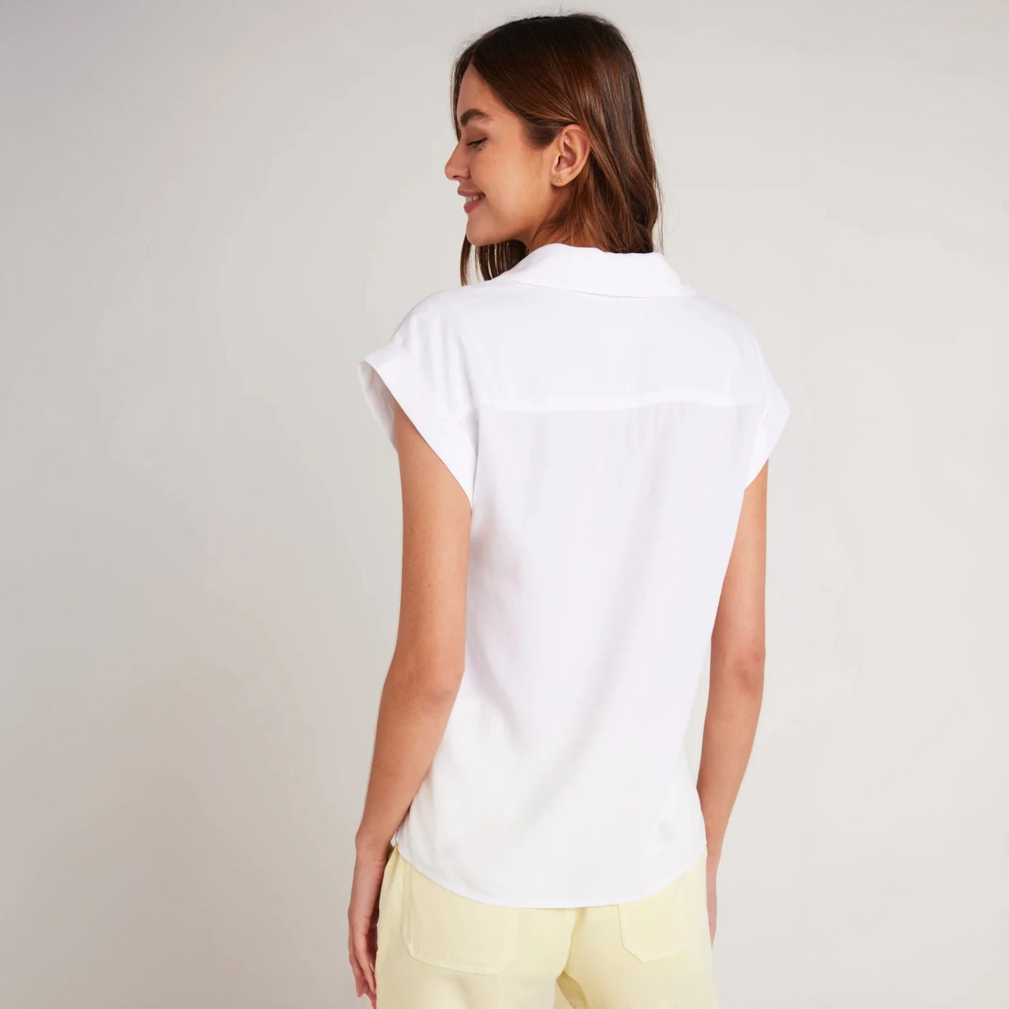 Two Pocket Short Sleeve Shirt in White